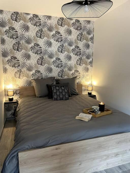 Bel Appartement Sur Cour Plein Centre Ville Et Parking Мулен Екстер'єр фото